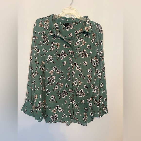 57 TORRID size 5 (28) Madison Georgette Button-Up Long Sleeve Shirt - Picture 1 of 7